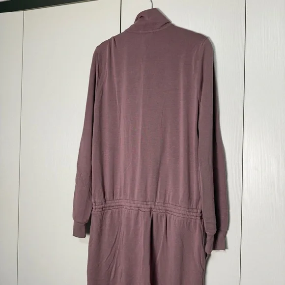 Mauve Beyond Yoga ski weekend Jumpsuit size M - Picture 5 of 12